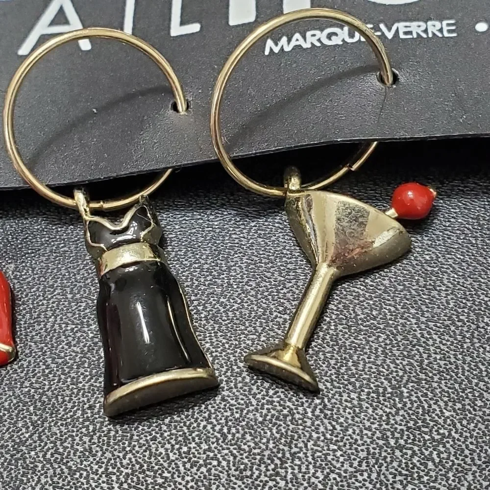 Gold tone wine gl@ss charms